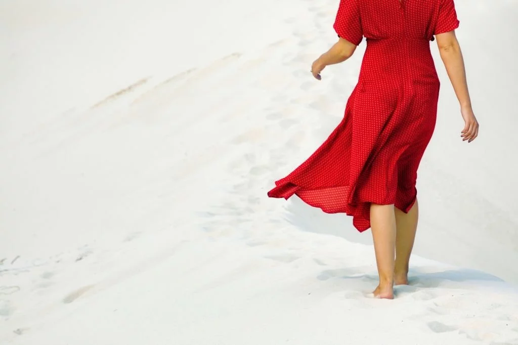 Red Dress - Dream Meaning and Symbolism 3
