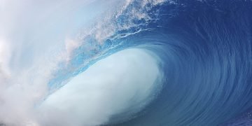 Giant Waves - Dream Meaning and Symbolism 89
