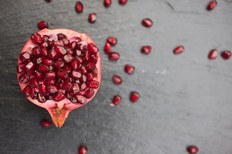 Pomegranate – Dream Meaning and Symbolism 1